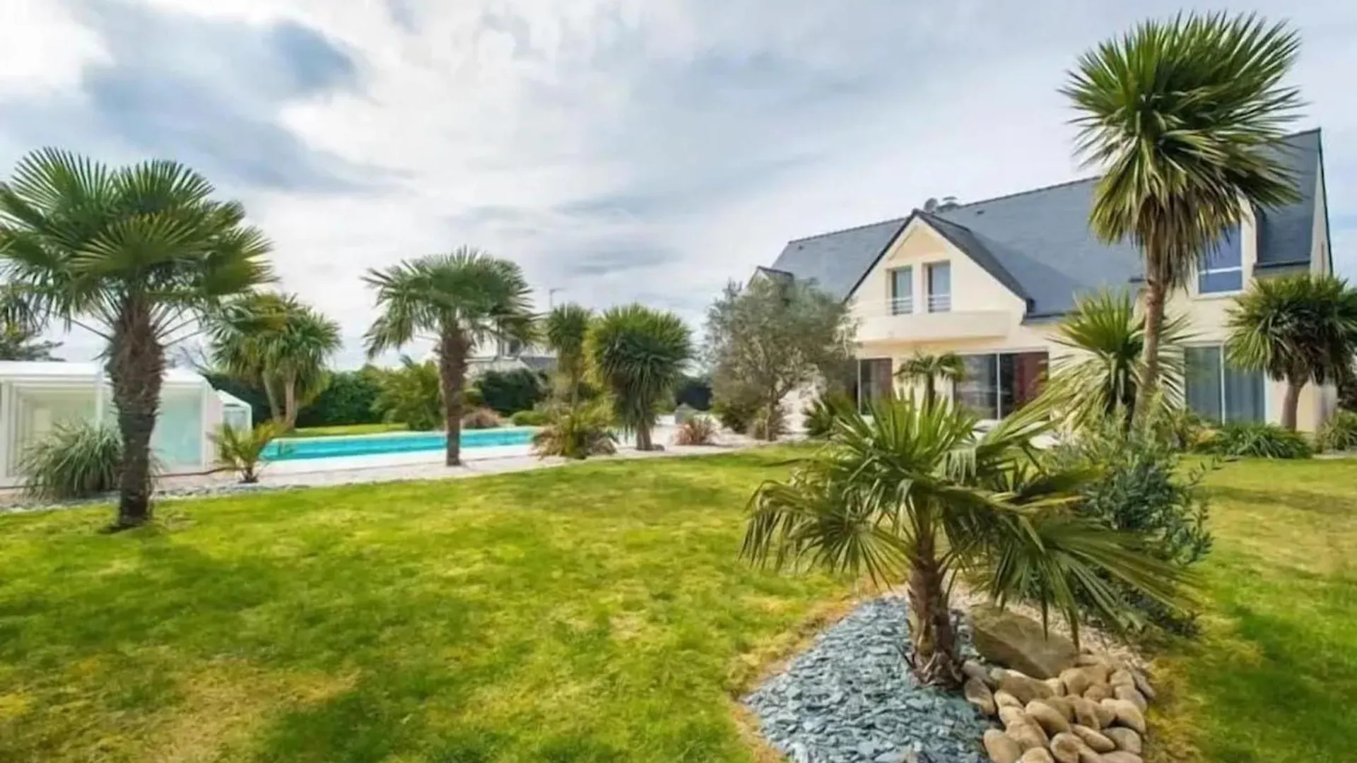 Villa Spacieuse A Plouharnel Avec Piscine Et Jacuzzi